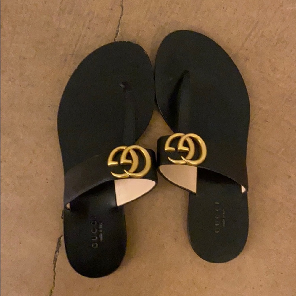 Gucci flip flops